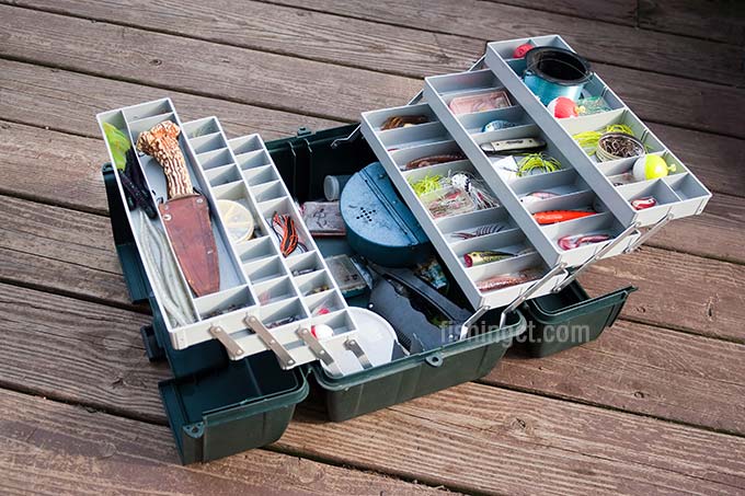 how to make a tackle box
